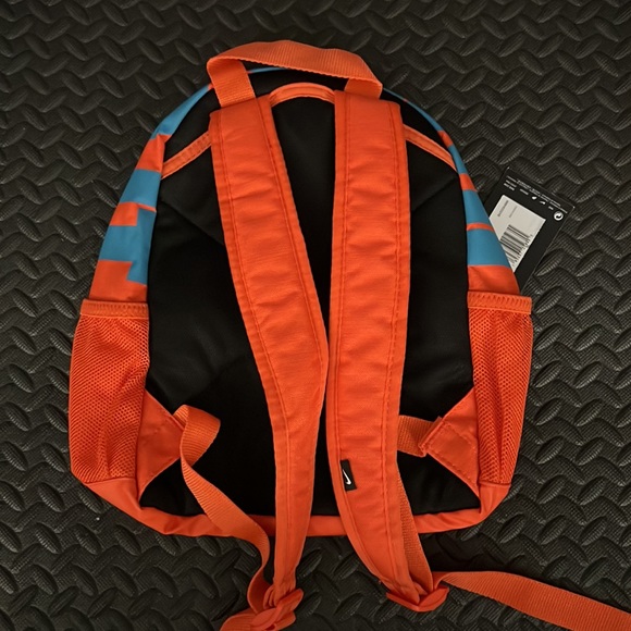 Nike Brasília JDI Mini Backpack - Picture 5 of 5